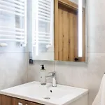 Monika By Upstairs Apartamento Cracovia
