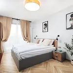Apartamento Monika By Upstairs Cracovia
