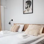 Monika By Upstairs Apartamento *