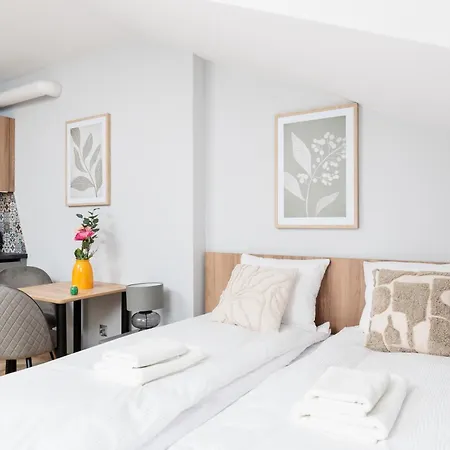 Apartment Modern Comfort - Langiewicza - By Upstairs