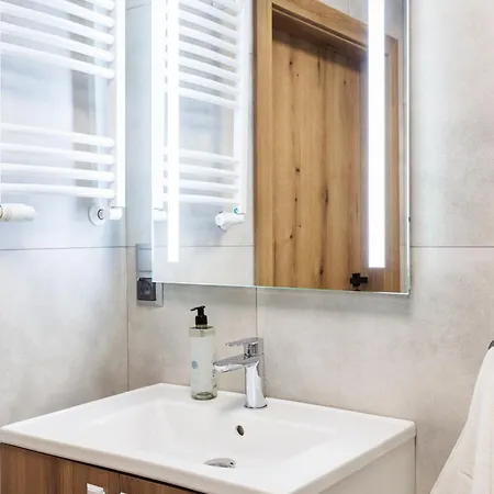 Monika By Upstairs Apartment Krakow