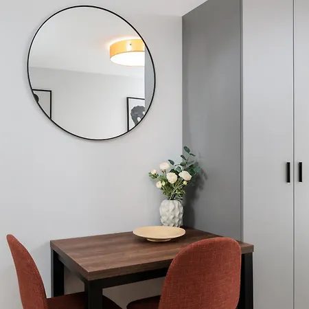 Modern Comfort - Langiewicza - By Upstairs Apartment Krakow