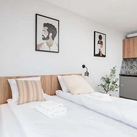 Apartment Modern Comfort - Langiewicza - By Upstairs